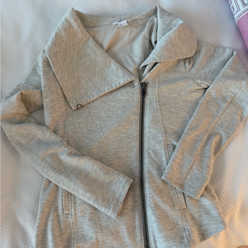 Women's Gray Jacket
